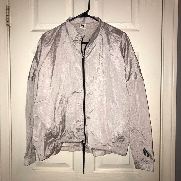 Nike Windbreaker M - Picture 1 of 6